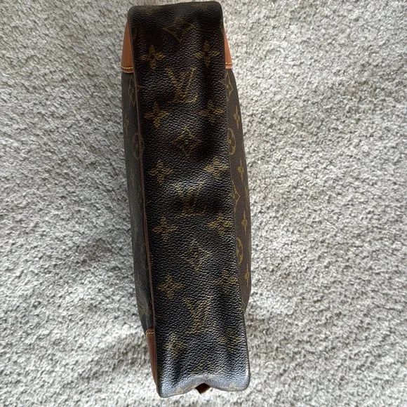 Louis Vuitton Compiegne 28 leather vanity case
Very good condition - Picture 12 of 17